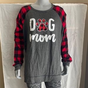 DOG MOM T-Shirt